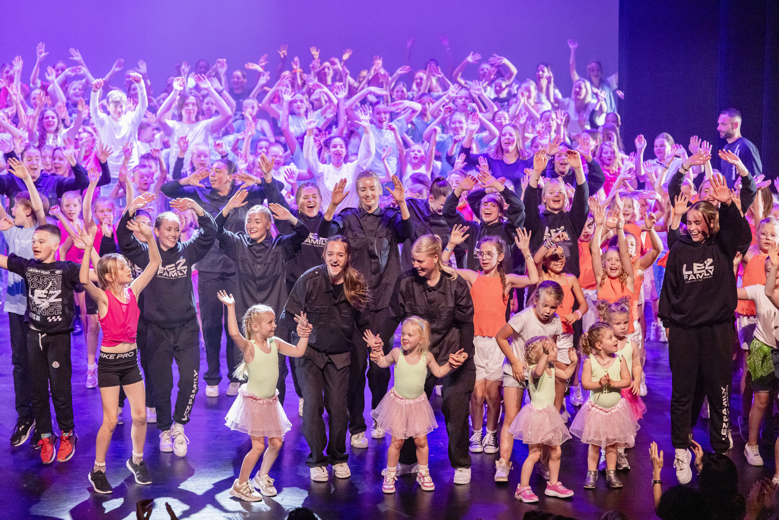 THEATERSHOW - SCHOUWBURG HENGELO